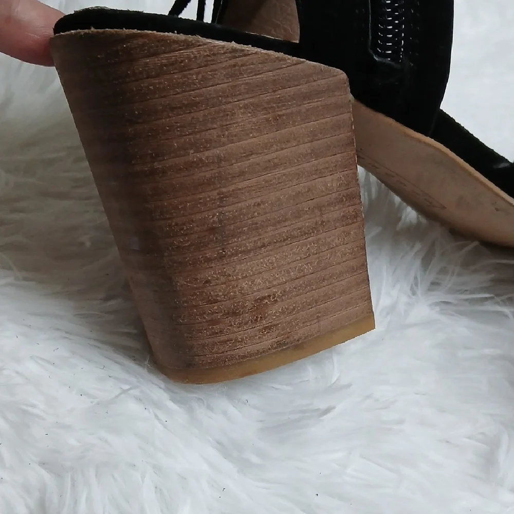 Steve Madden step out